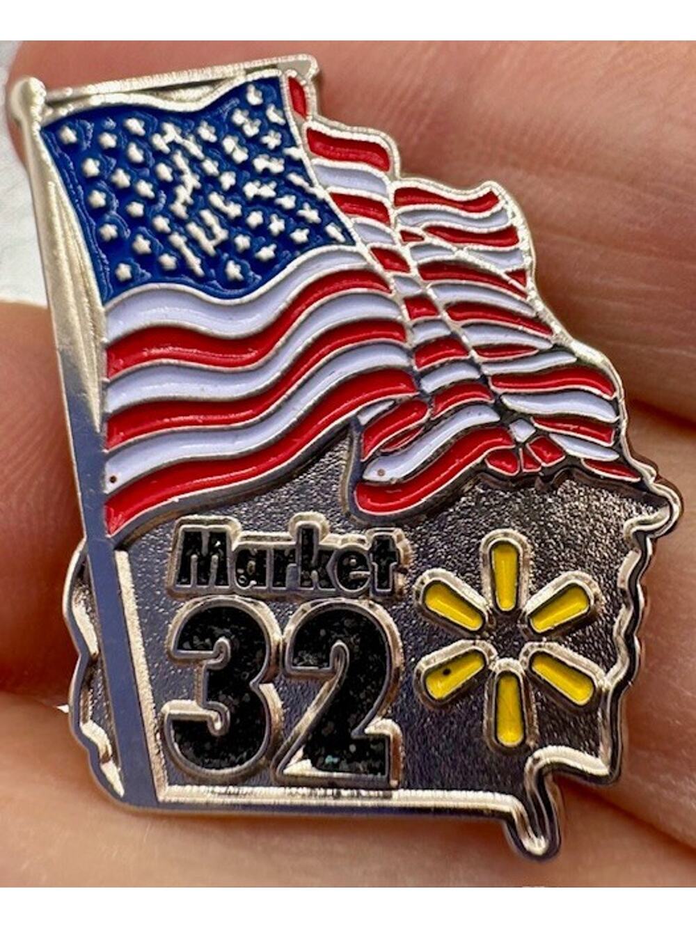 Walmart Pin - Market #32 - Hogeye 2018 Backside